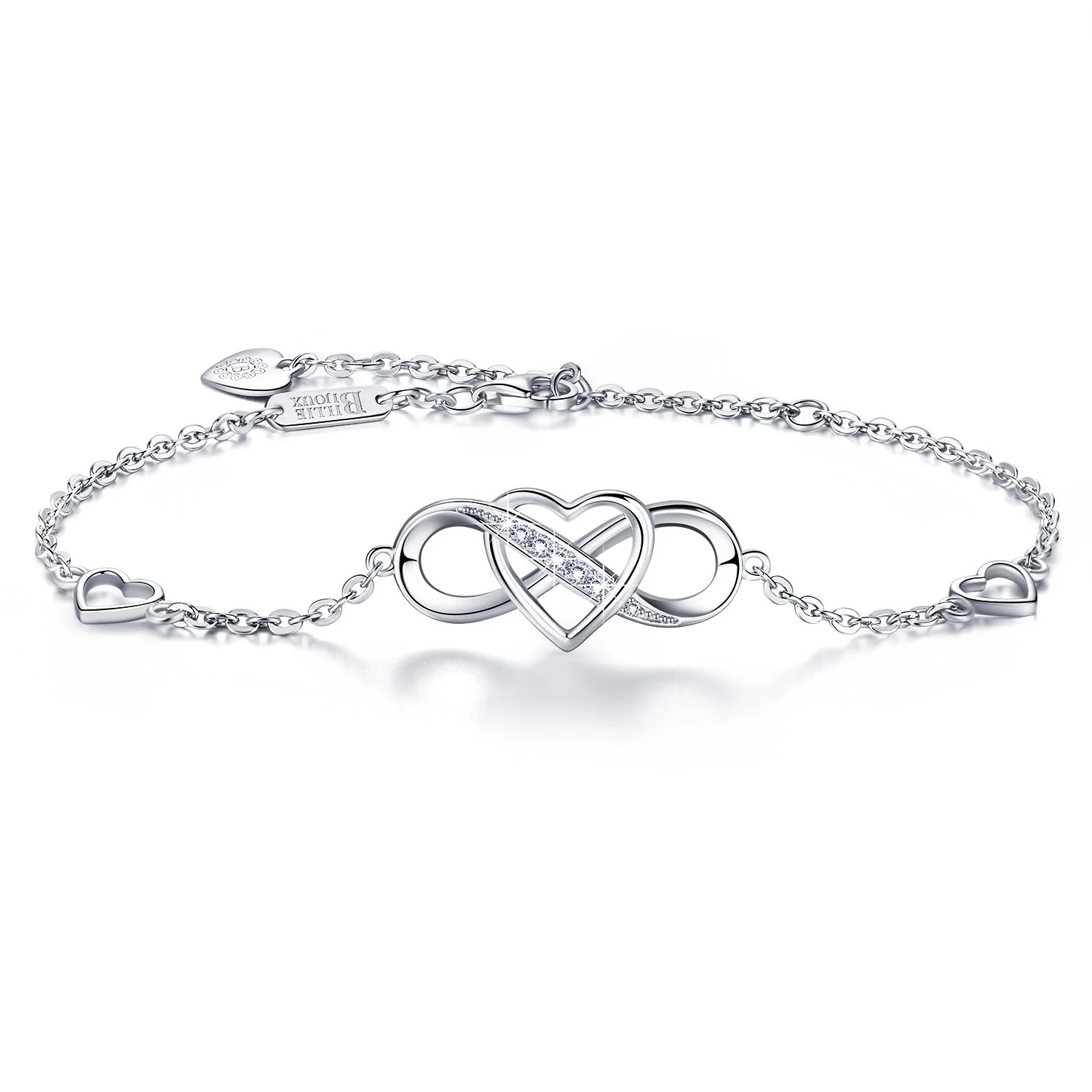 Choosing the Right Jewelry for Everyday Wear