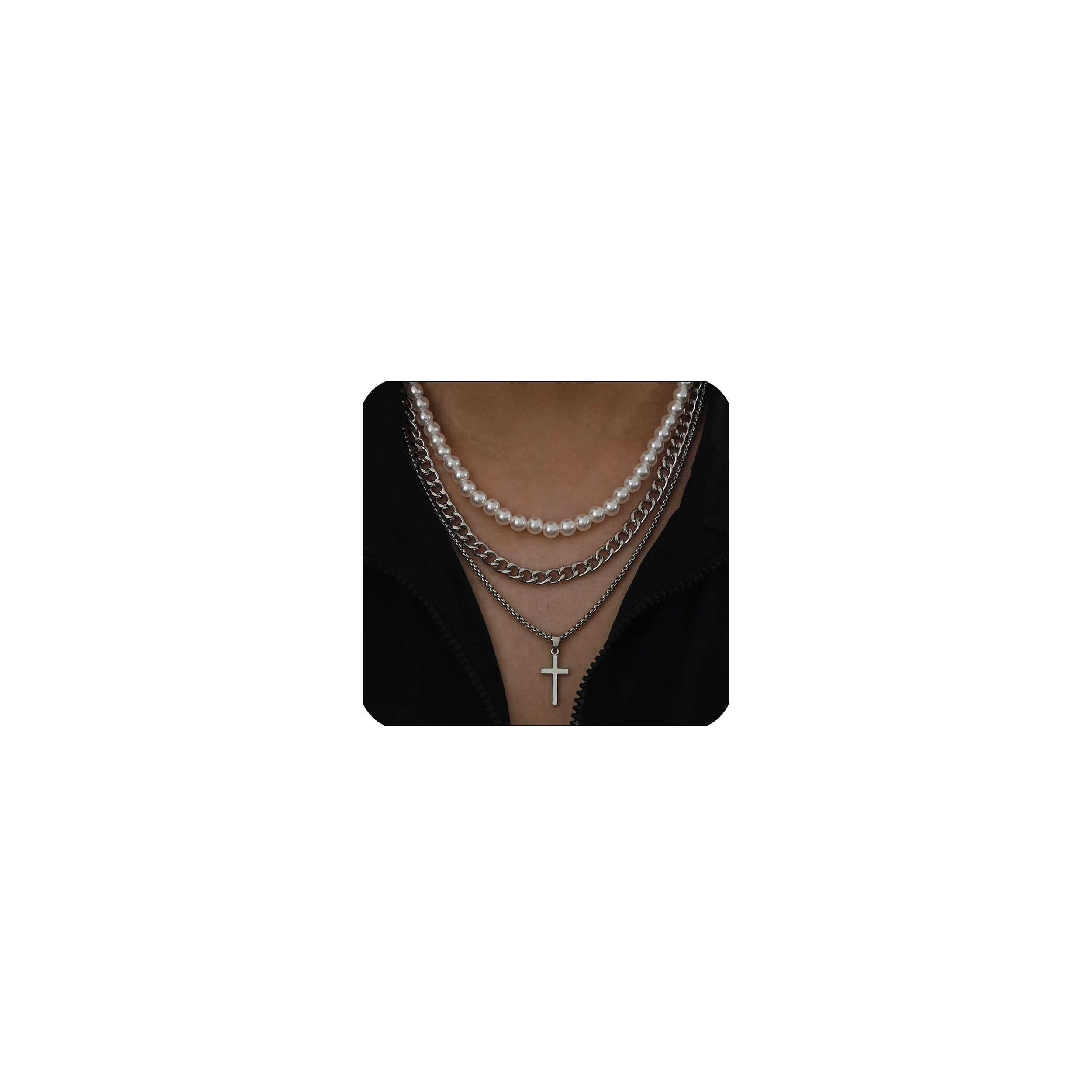 Choosing the Right Necklace for a Versatile Look