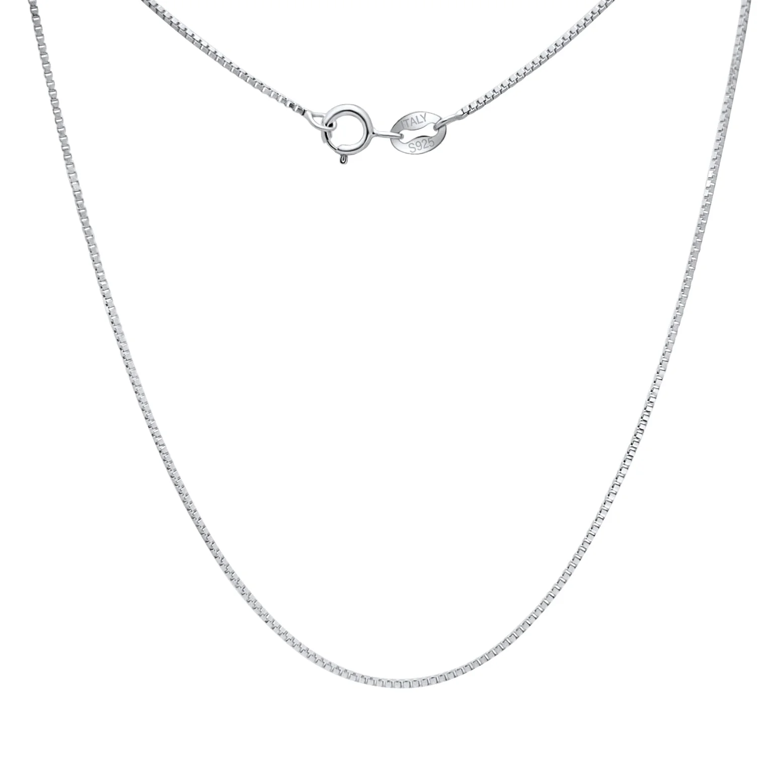 Choosing the Right Chain for Your Statement Jewelry