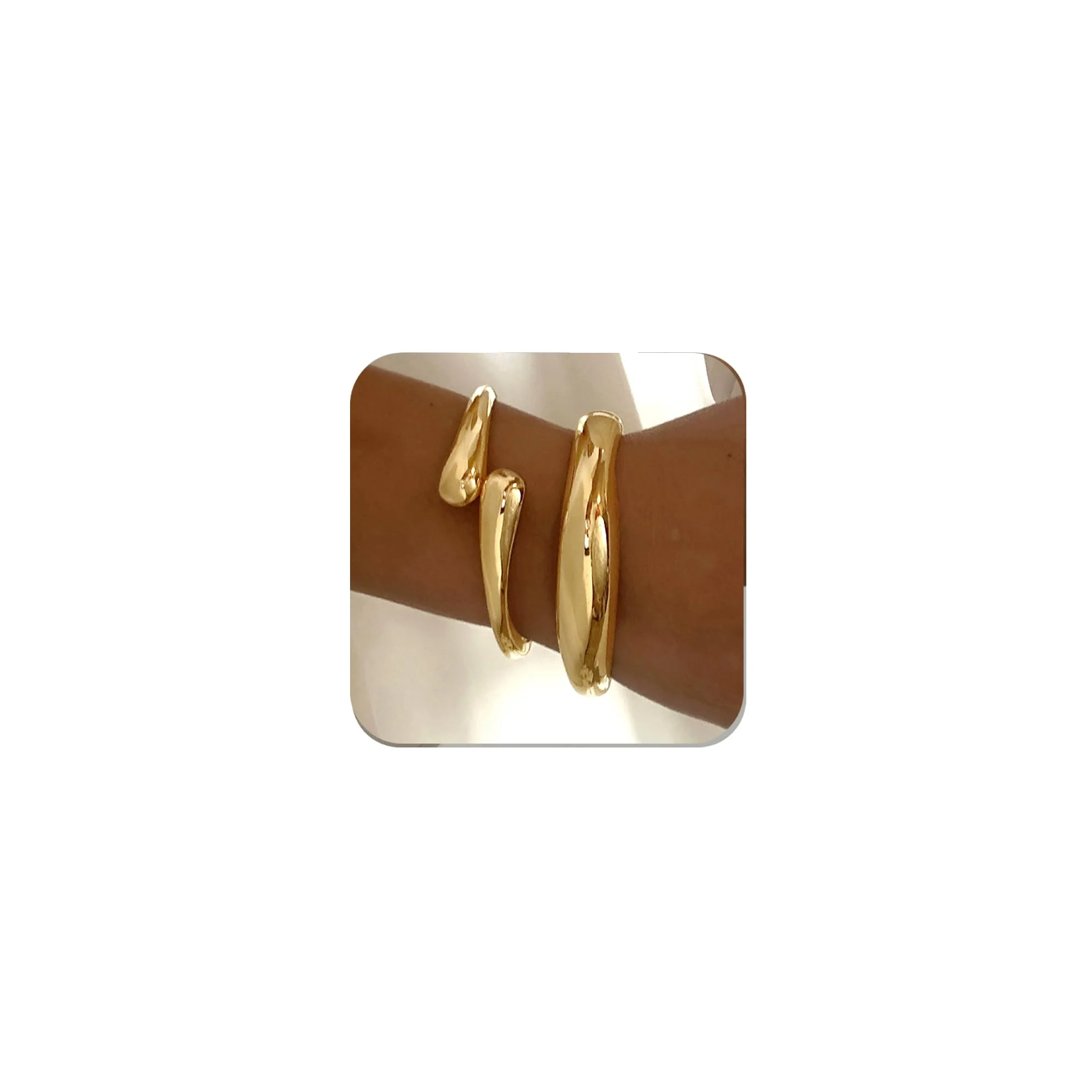 Choosing the Right Chunky Gold Bangle