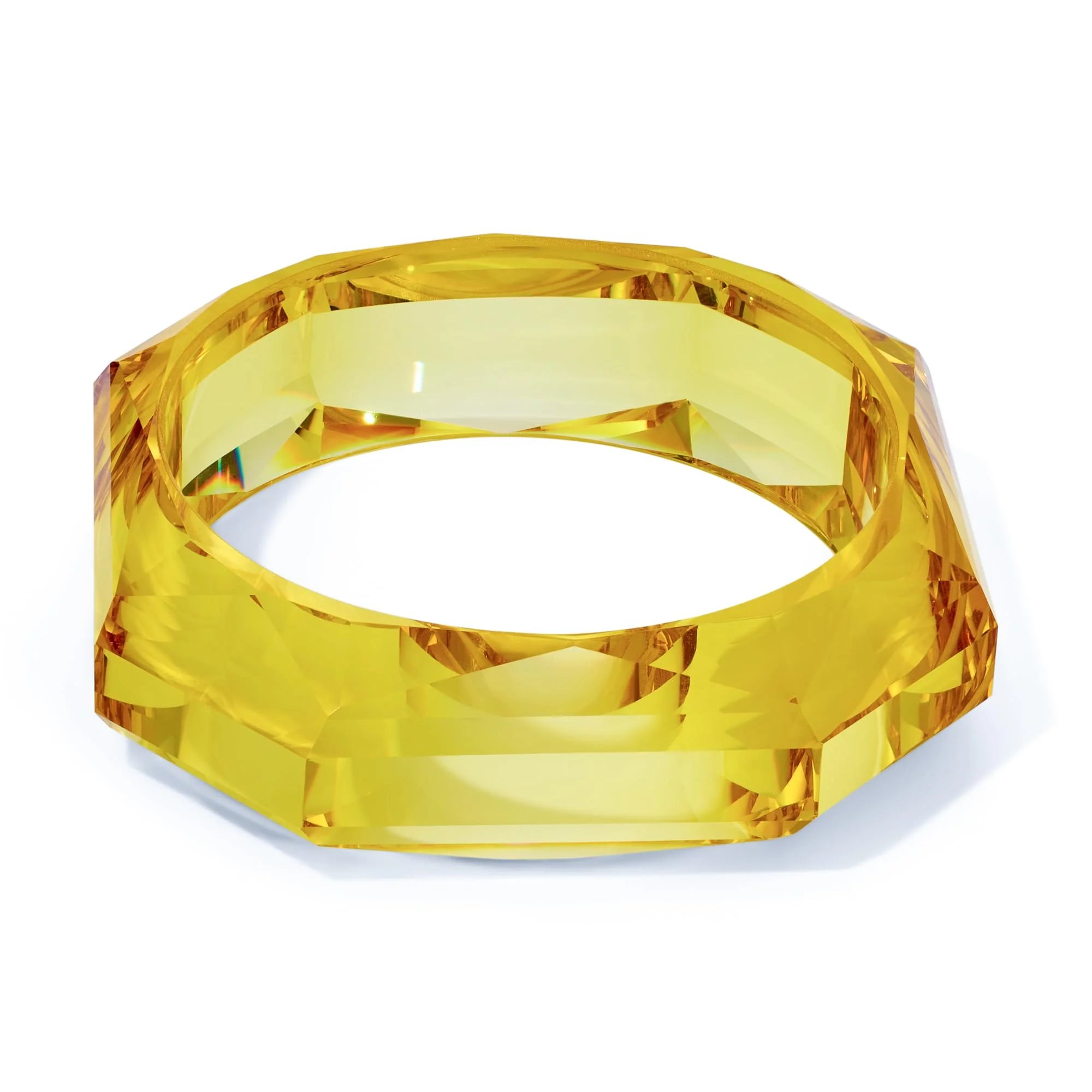 Choosing the Right Material and Style in Affordable Bangle Bracelets