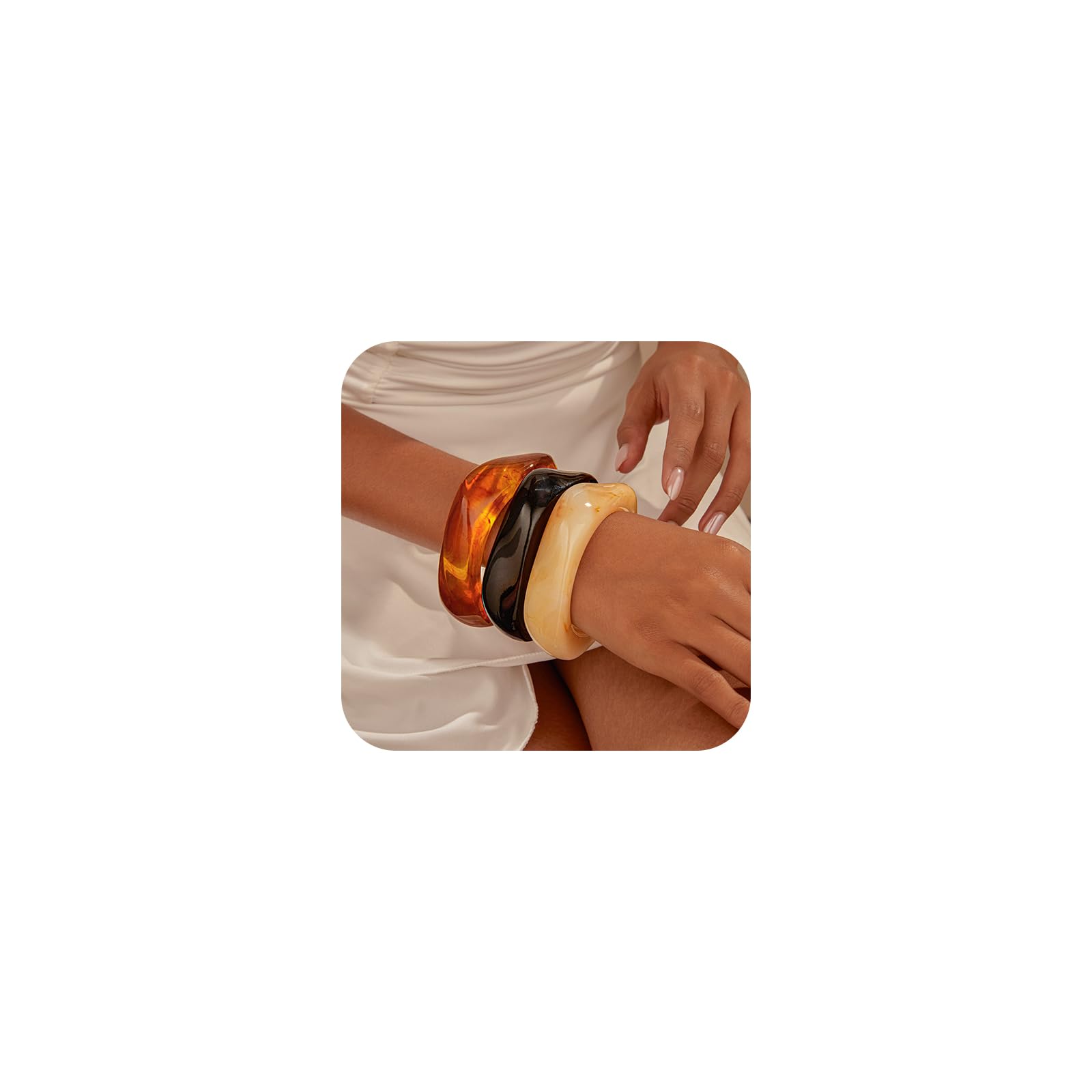 Choosing the Right Acrylic Chunky Bangle Set for Your Style