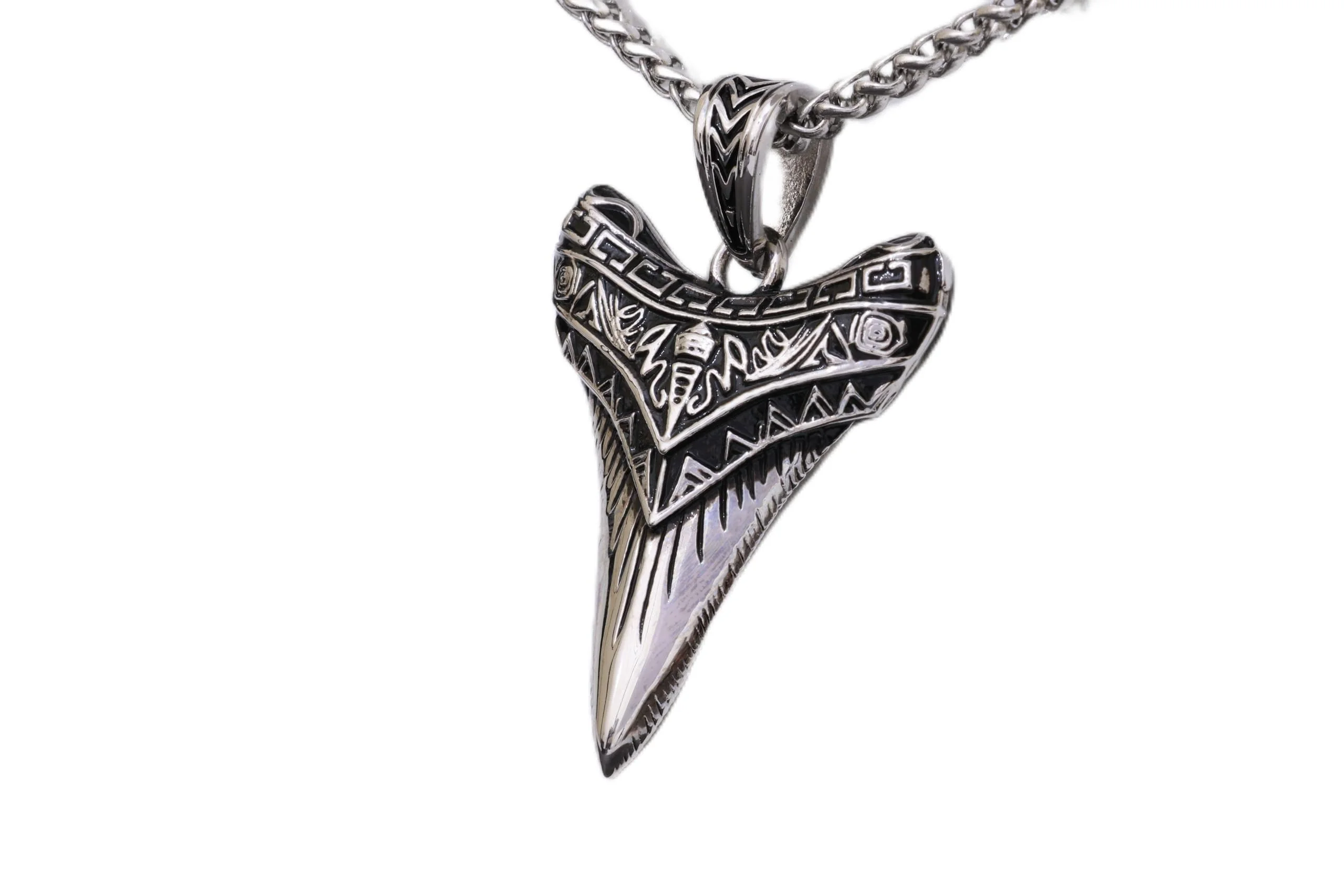 Choosing the Right Shark Necklace for Everyone in Your Family